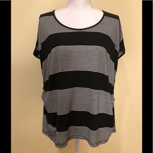 291 Venice Black and White Striped Tee Size 2 (M)